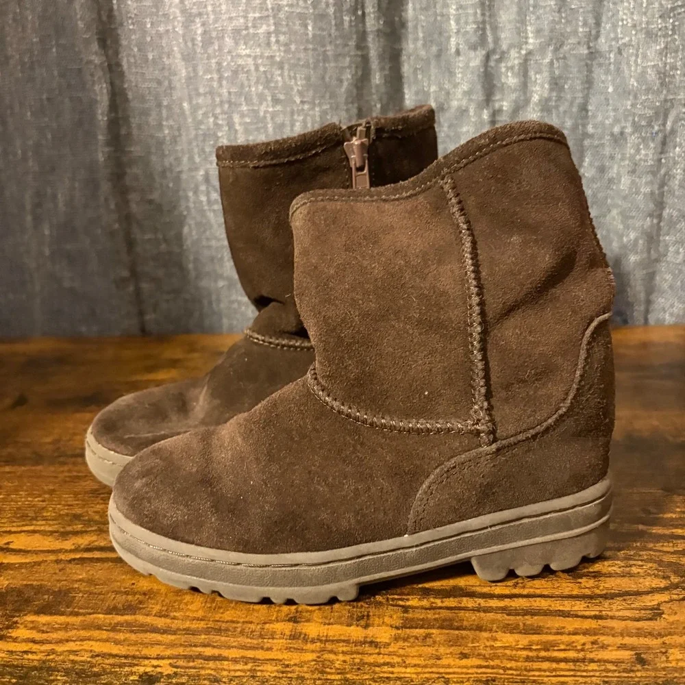 Circo Target Brown Suede Cozy Winter Boots Zip Up (Girls‎ 12)